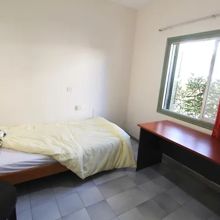 Apartmán Cozy Flat By The Sea With Big Pool Tourist Area Lemesos