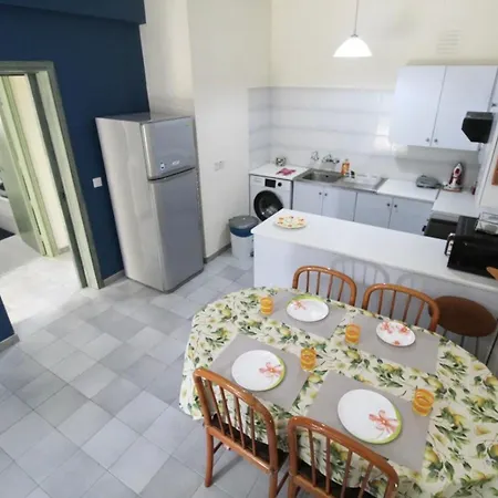 Cozy Flat By The Sea With Big Pool Tourist Area * Lemesos