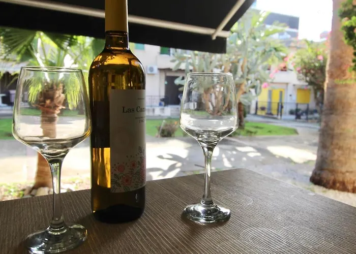 Cozy Flat By The Sea With Big Pool Tourist Area Lemesos